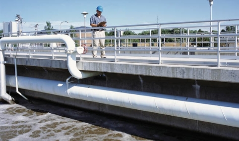 Imagen del tratamiento de aguas residuales industriales influyentes.
